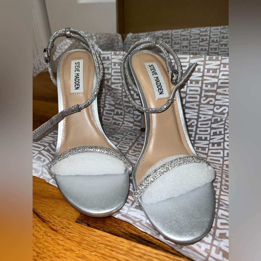 Steve Madden Breslin Silver Heels